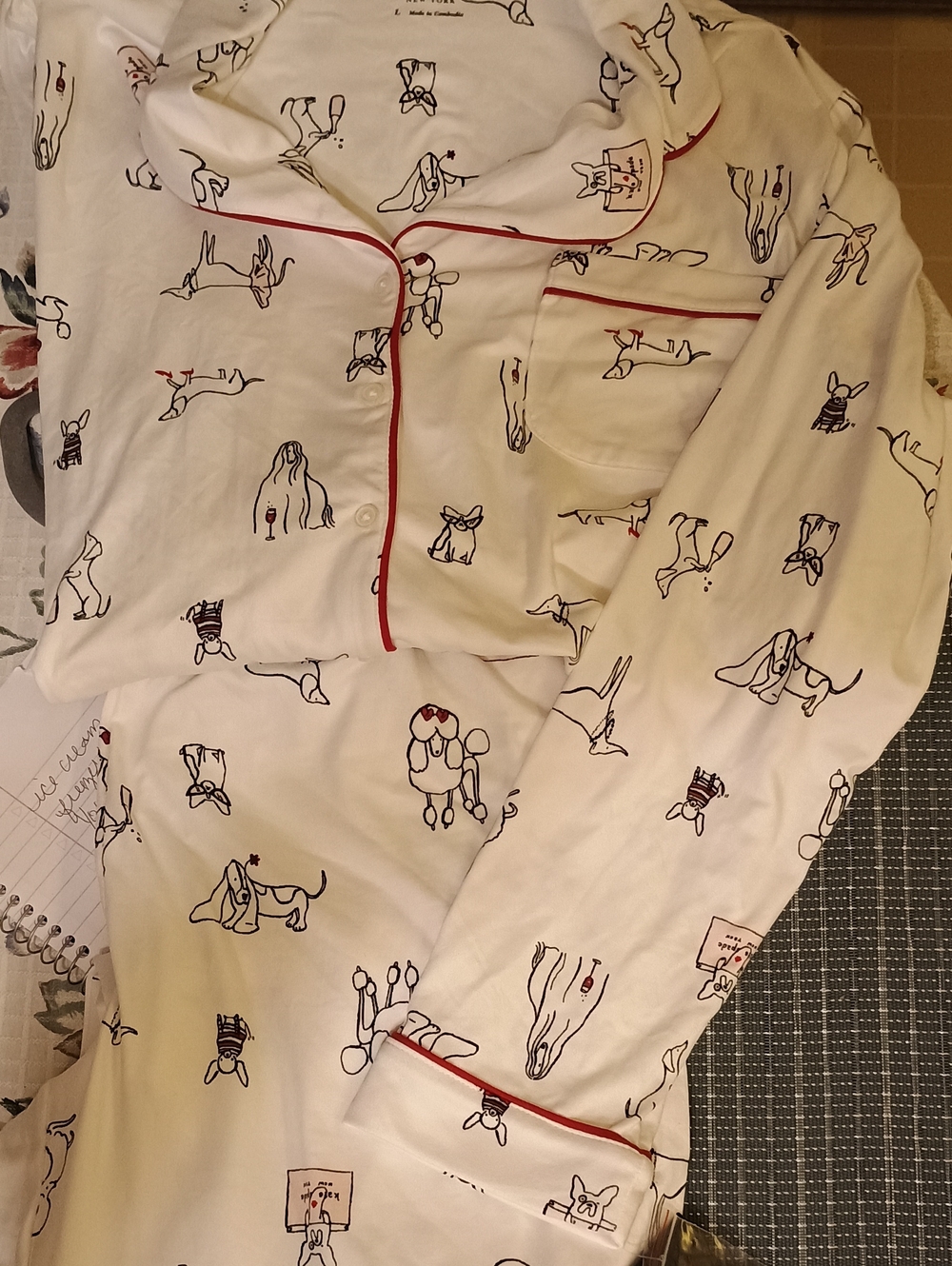 NWT Kate Spade New York Cream Mischievous Pets Dog Line Print. HTF Size Large